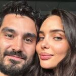Sara Gündogan, junto al futbolista