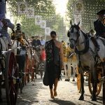 Una de las calles del Real de la Feria de Abril de Sevilla, este jueves. 