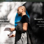 Anuncios de hipotecas en un banco de Madrid.