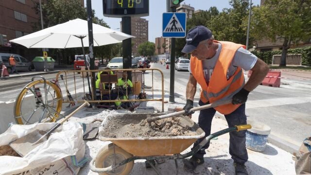 Un trabajador de la construcción 