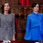 El look de Ayuso para su cita con Letizia. 