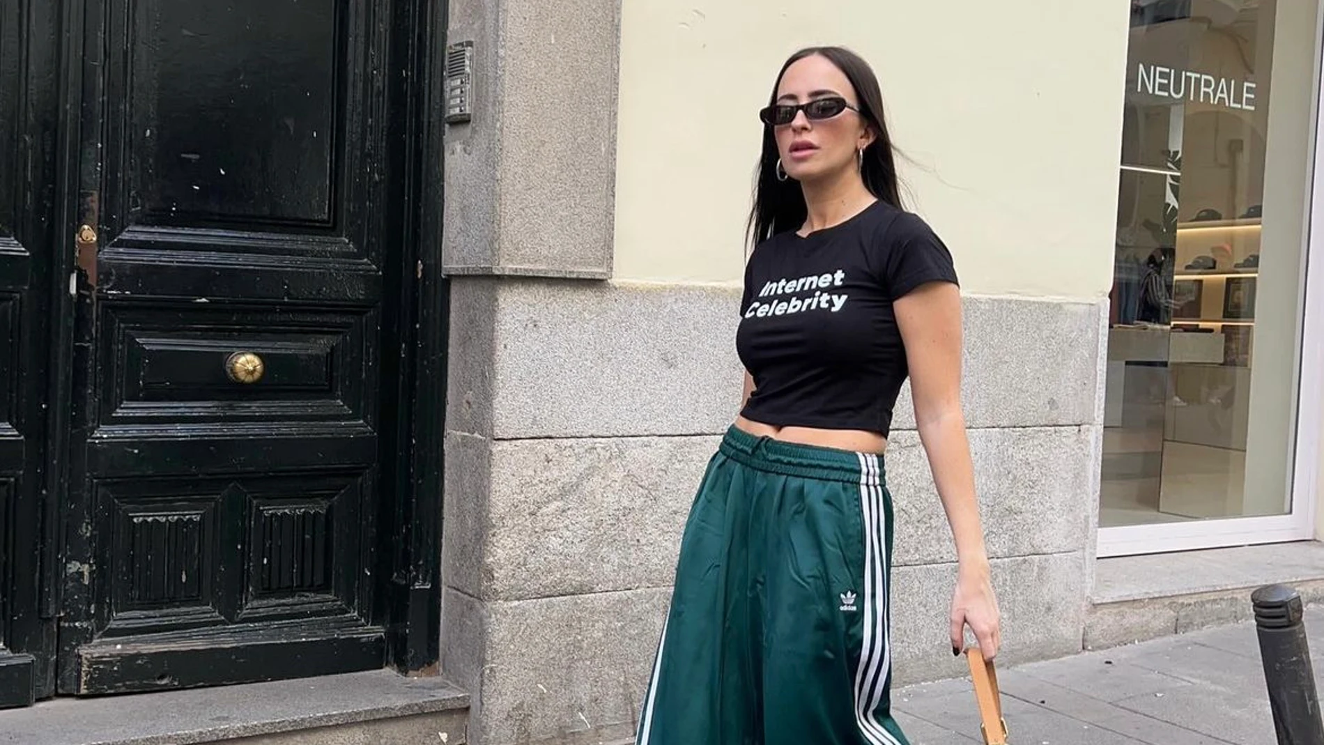 Adidas Firebird Loose son un must entre las amantes de la moda