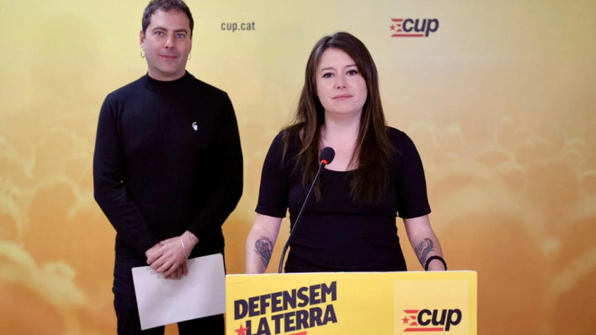 Laure Vega presentó el decálogo a favor del catalán