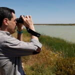 El presidente de la Junta de Andalucía visita la finca Veta la Palma,en Isla Mayor (Sevilla)