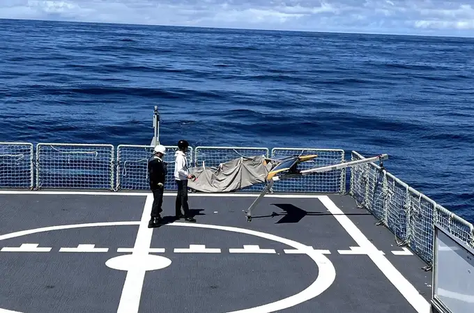 Así es el dron M5D-Airfox que la Armada ha embarcado en el patrullero Arnomendi para labores de vigilancia Así es el dron M5D-Airfox que la Armada ha embarcado en el patrullero Arnomendi para labores de vigilancia