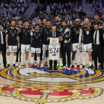 Llull fue homenajeado por su récord de triples en la Euroliga