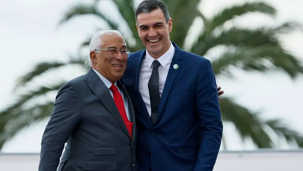 Antonio Costa, ¿el espejo de Sánchez? Diferencias entre los anuncios del portugués y Sánchez