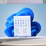 Cómo desactivar la publicidad que muestra el menú Inicio de Windows 11.