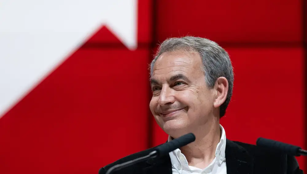 AMP.- Zapatero pide a los simpatizantes que se "movilicen" en apoyo a Sánchez y lo anima a seguir al frente del Gobierno