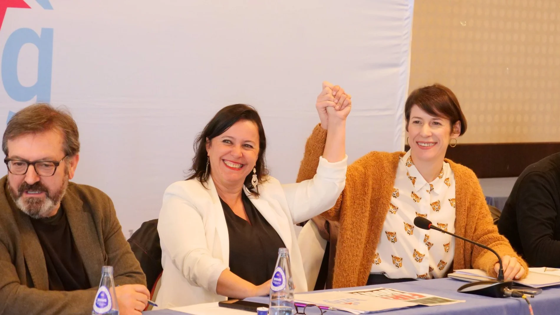 Ana Pontón y Ana Miranda (izquierda).