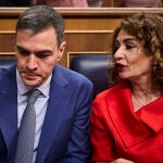Pedro Sánchez y María Jesús Montero