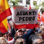 Manifestación en Ferraz en apoyo de Pedro Sánchez 