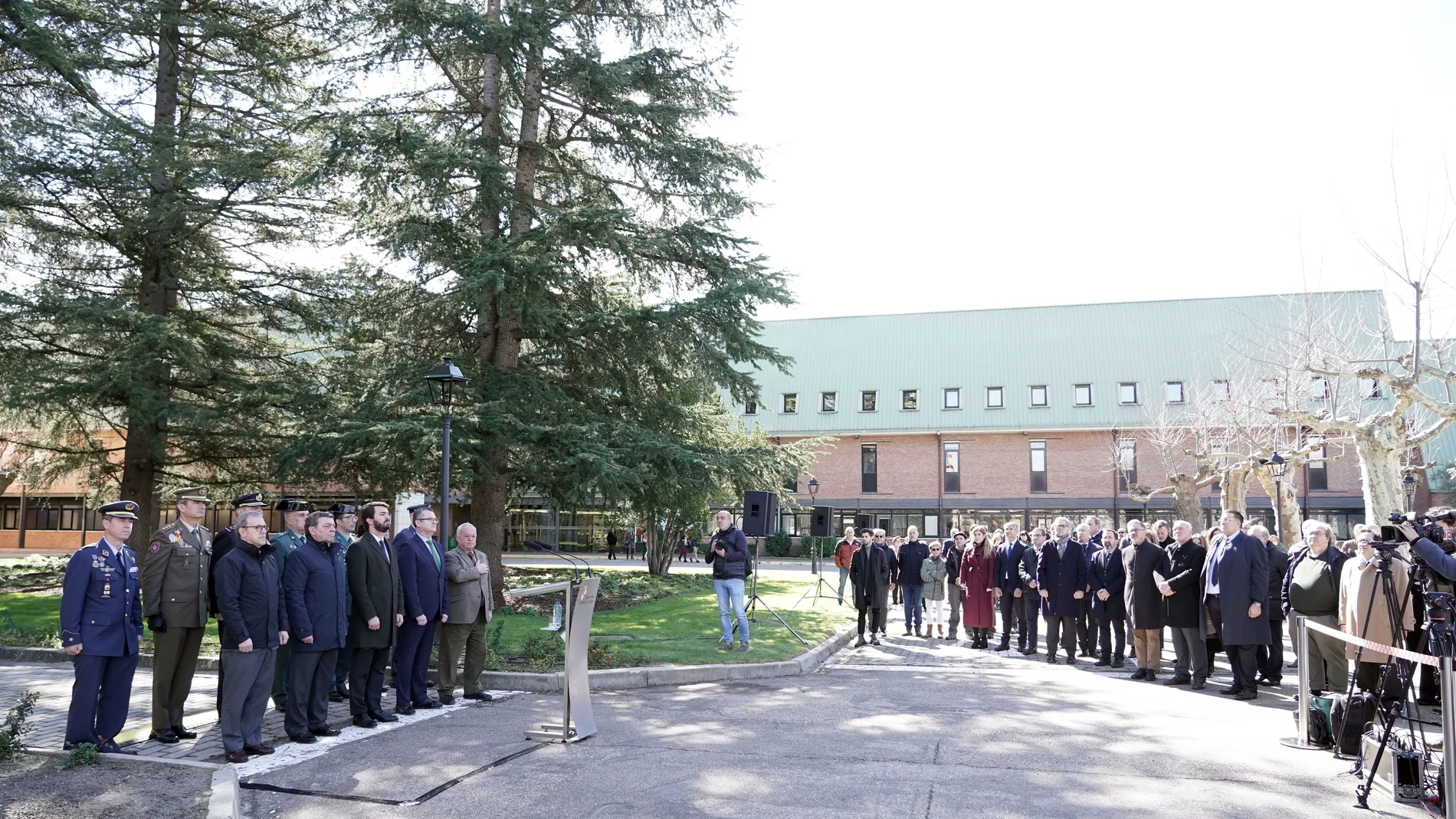 Homenaje en la Junta a las Víctimas del Terrorismo con motivo del 20 aniversario del 11M