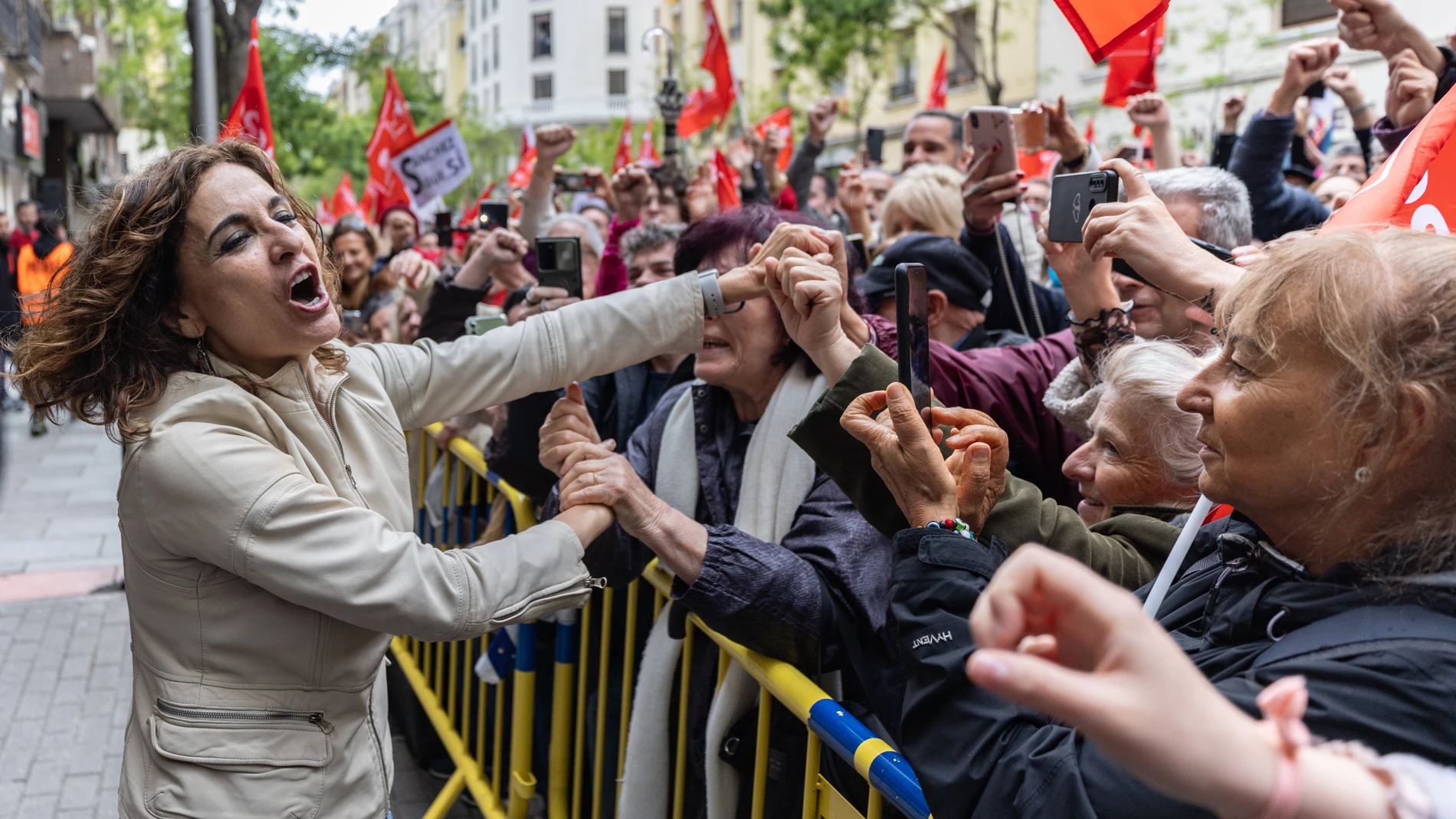 Manifestación en Ferraz en apoyo de Pedro Sánchez @Gonzalo Pérez Mata