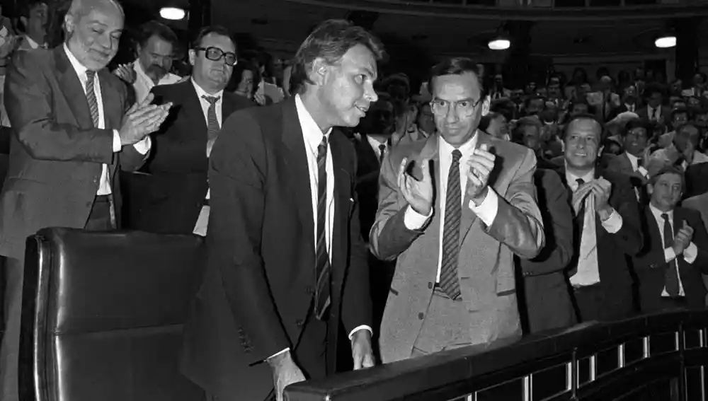 Felipe González, en el Congreso, durante su cuestión de confianza