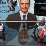 Pedro Sánchez afirma que su mujer fue la primera que le pidió que no dimitiera