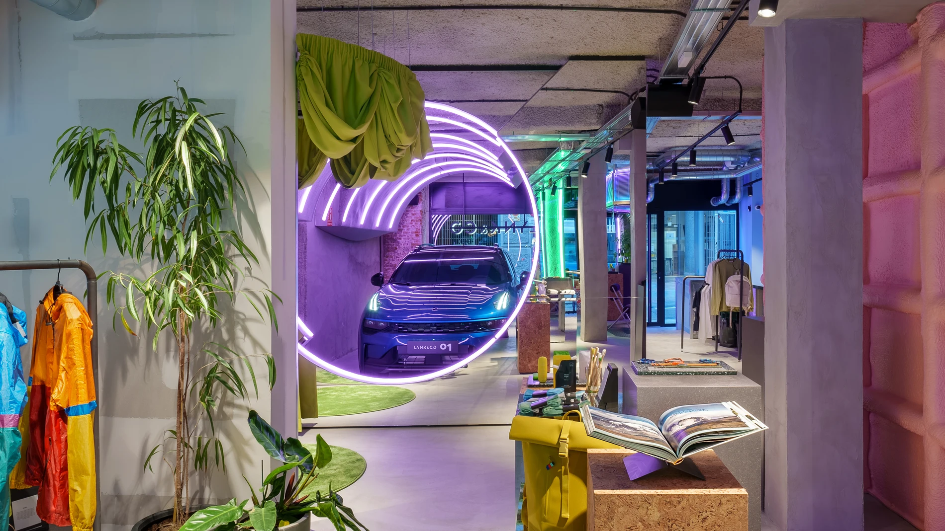 Lynk&Co crece en Madrid con la apertura de su club en Gran Vía