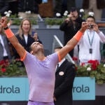 Nadal celebra su victoria ante Pedro Cachín en la Manolo Santana 