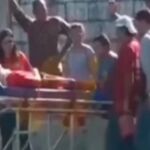 Trágica muerte de un futbolista al chocar contra un muro en un partido: "Empezó a convulsionar..."