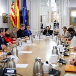 La Junta de Síndics ha aprobado un calendario de comparecencias sobre las cinco leyes presentadas por PP y Vox