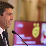 Mazón, "cauteloso" ante la posible fusión de BBVA y Sabadell, pero ofrece que la sede sea en Alicante