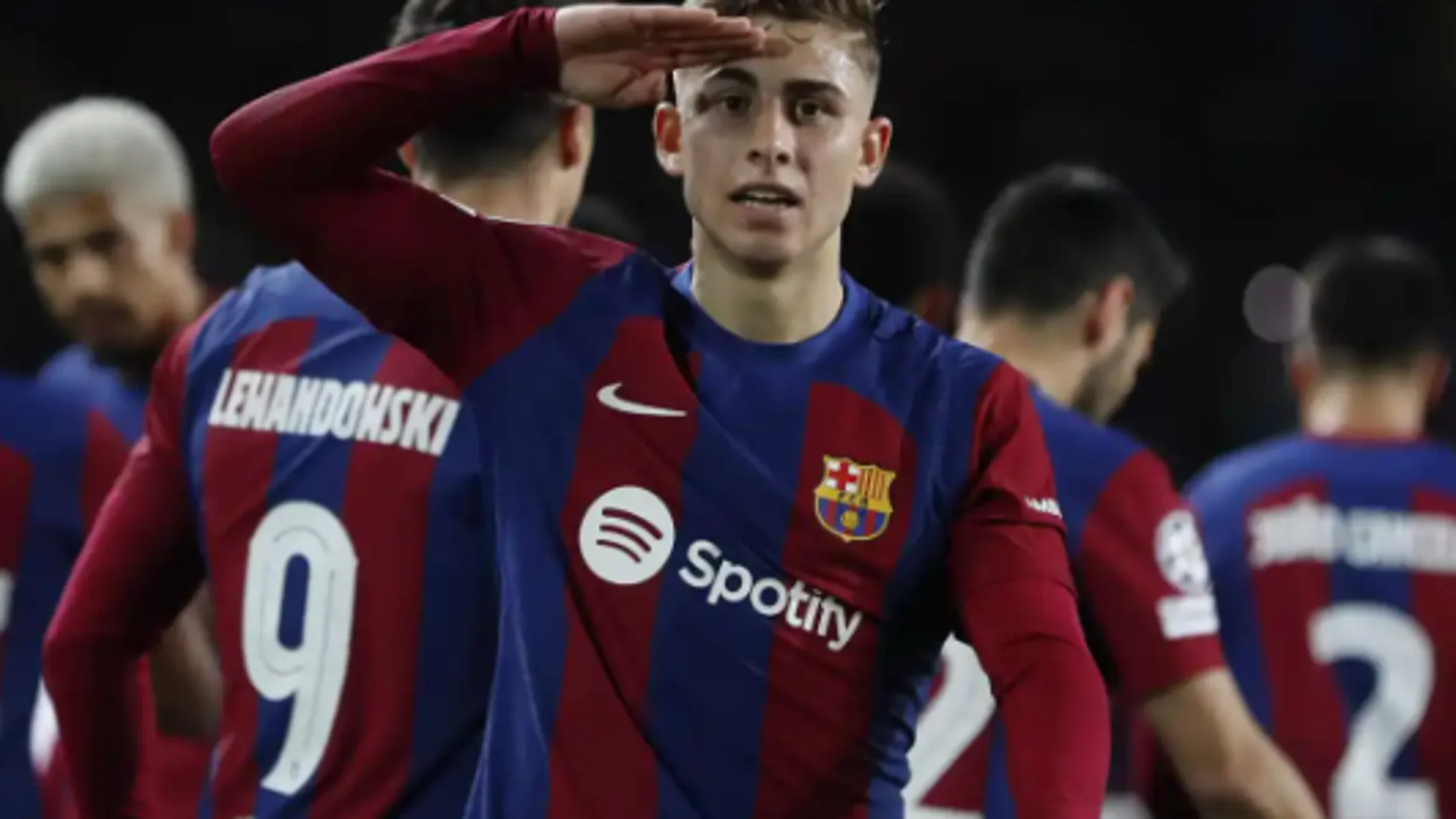 El orígen del saludo militar de Fermin que no gusta a algunos culés: "El barça debería..."