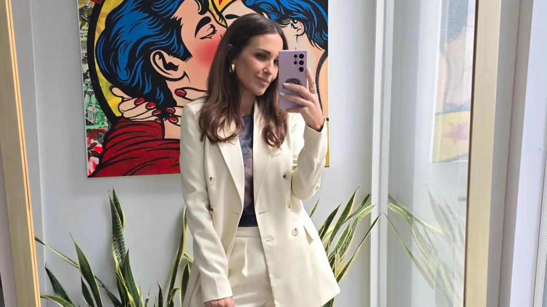 Paula Echevarría con look para el puente de mayo.