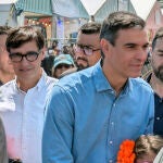 Pedro Sánchez irrumpe por sorpresa en la Feria de Abril de Barcelona