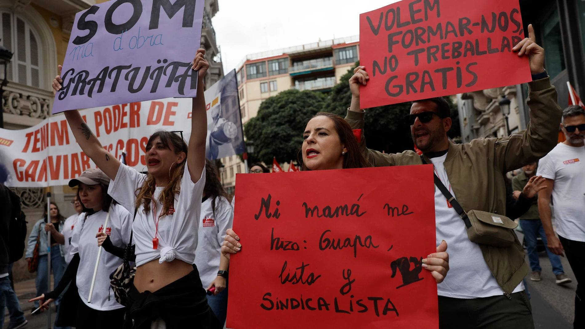 Manifestantes del 1 de Mayo, en Valencia
