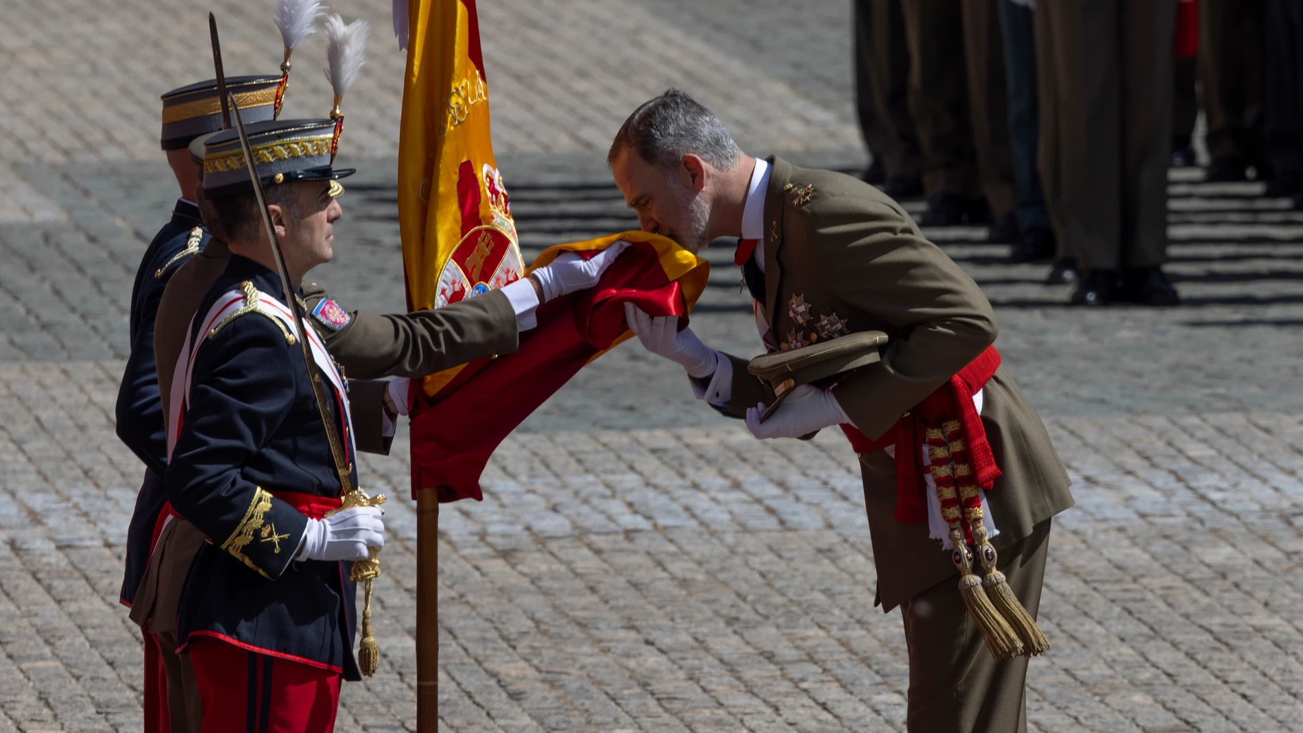 El Rey Felipe VI en el 40 aniversario de su jura de Bandera en el Ejército de Tierra en la Academia General Militar de Zaragoza a 04 de Mayo de 2024 en Zaragoza (España). REY FELIPE VI;JURA BANDERA;ACADEMIA GENERAL MILITAR DE ZARAGOZA;CASA REAL;FAMOSOS; José Ruiz / Europa Press 04/05/2024