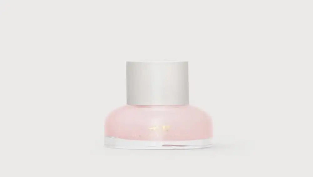 Esmalte rosa con brillo