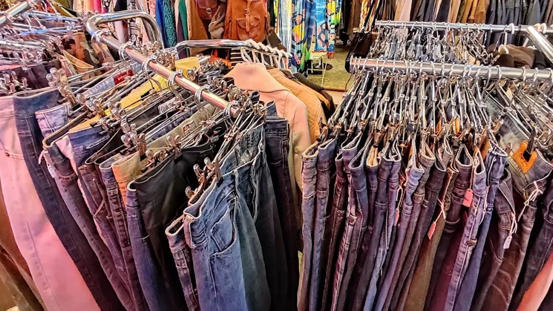 Tienda de ropa de segunda mano