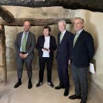 El delegado de Iberdrola en Castilla y León, Miguel Calvo, el alcalde del municipio, Diego Rodriguez, el presidente de la Fundación Iberdrola España, Fernando García, y el director de Iberdrola Renovables en Castilla y León, Fernando Martínez Riaza