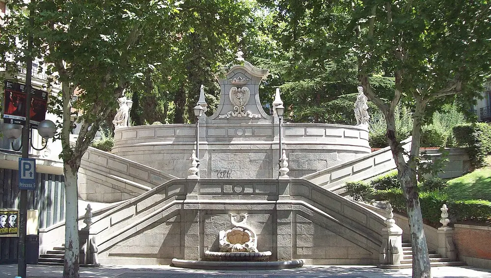 Fuente en la calle Princesa