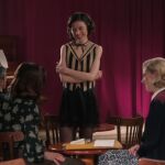 Celia, Inés y Laurita comparten confidencias en el Madrid Cabaret, es tarde en "La Moderna"
