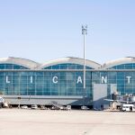 Economía.-(AMP) Aena licitará la ampliación del Aeropuerto de Alicante en el último trimestre, y después la de Valencia