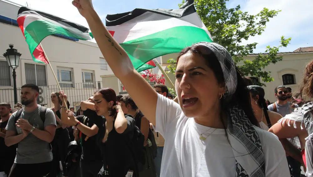 Universitarios de Granada se manifiestan por la ruptura de relaciones con Israel