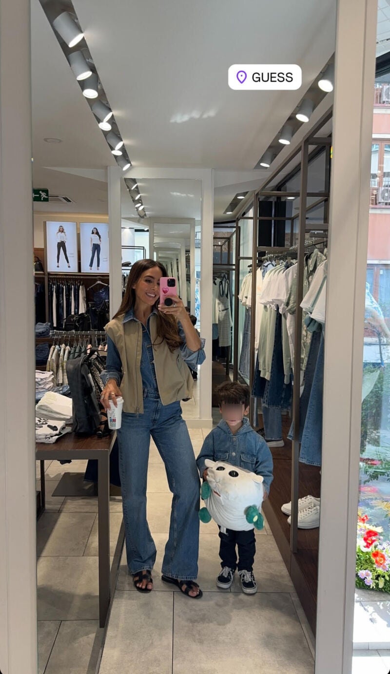 Rocío Osorno con mono denim.