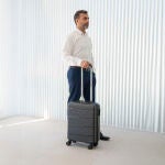 Llévese esta maleta de cabina para viajar sin facturar