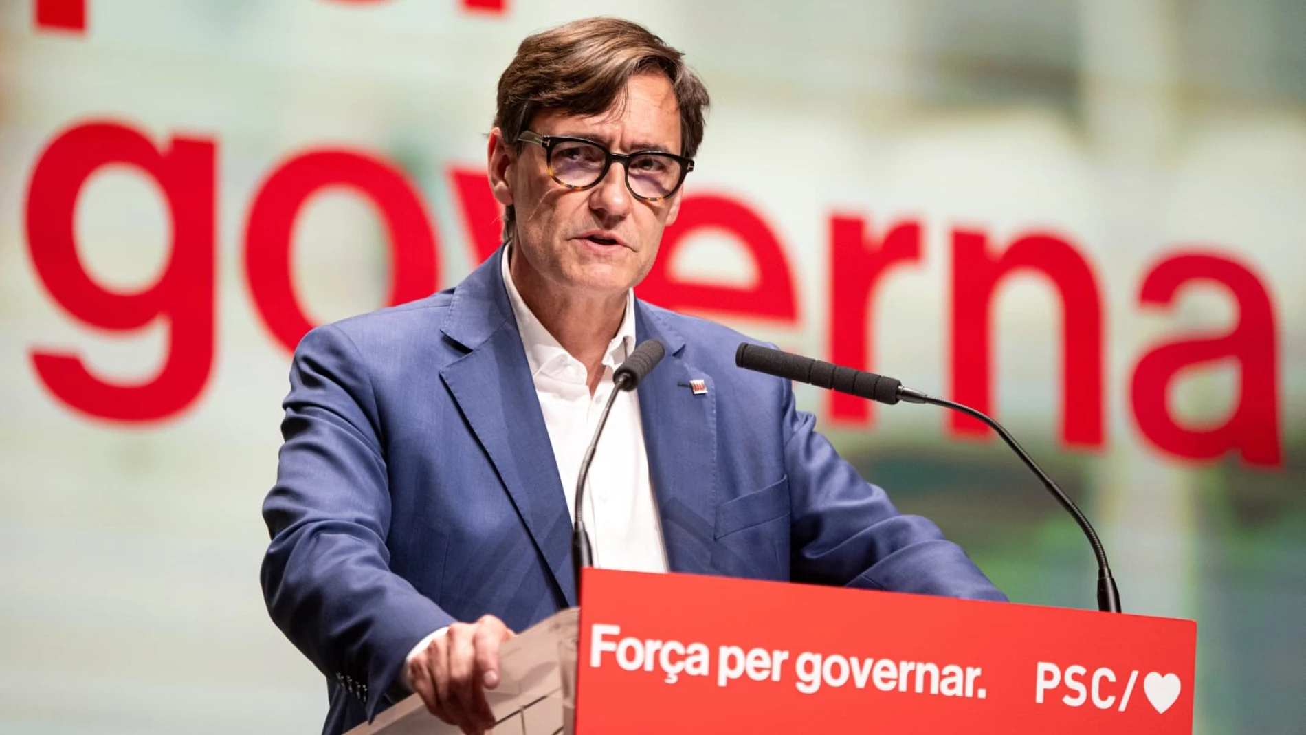 El candidato del PSC al 12M, Salvador Illa, en un mitin en Vilanova i la Geltrú (Barcelona) LORENA SOPENA - EUROPA PRESS 09/05/2024