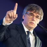 Puigdemont ve "vergonzoso" investigar que mossos fuera de servicio le protejan en Francia