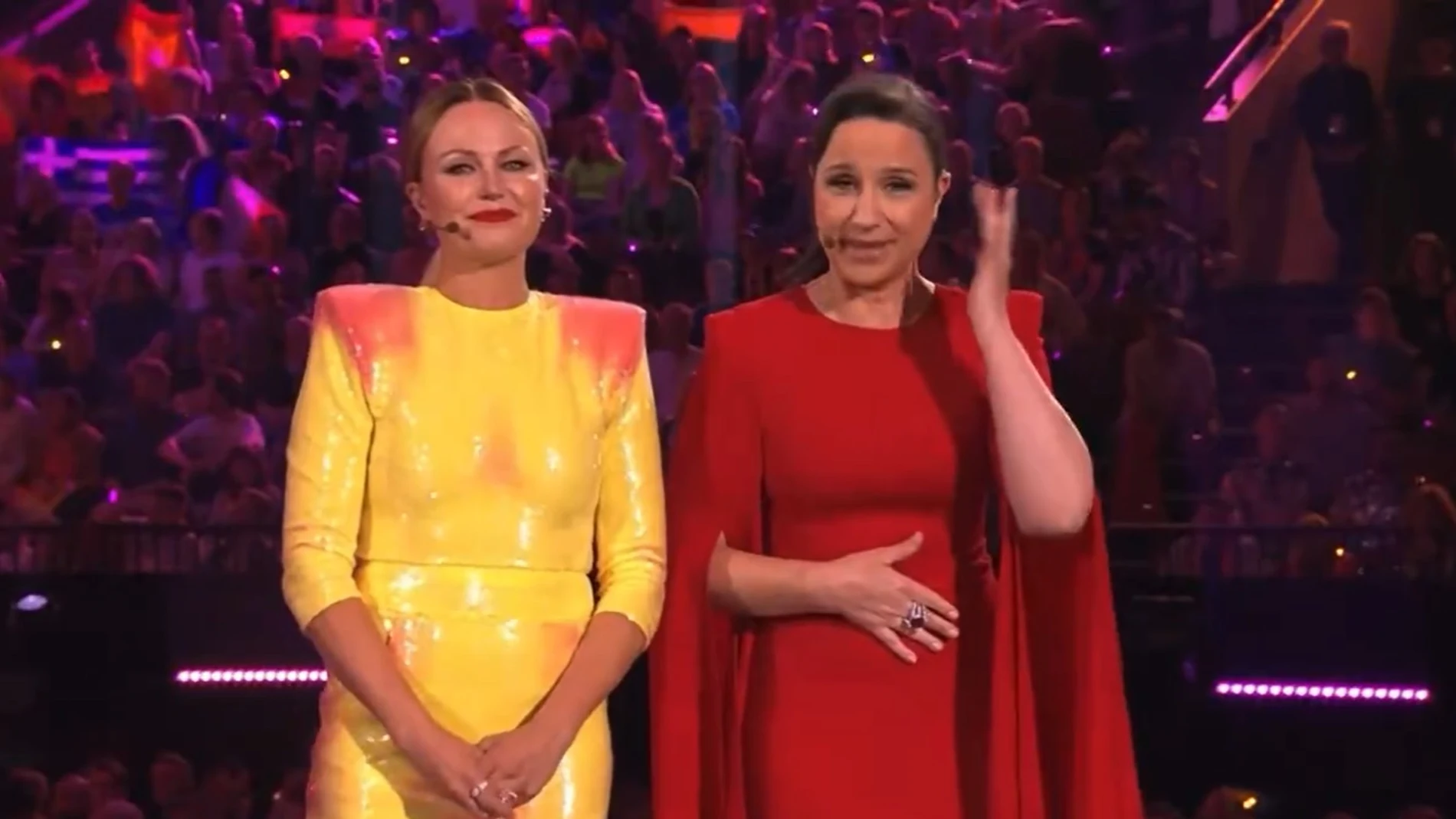 Malin Åkerman y Petra Mede
