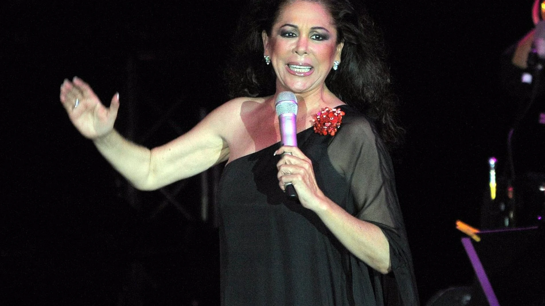 Así fue el último concierto de Isabel Pantoja en Zaragoza