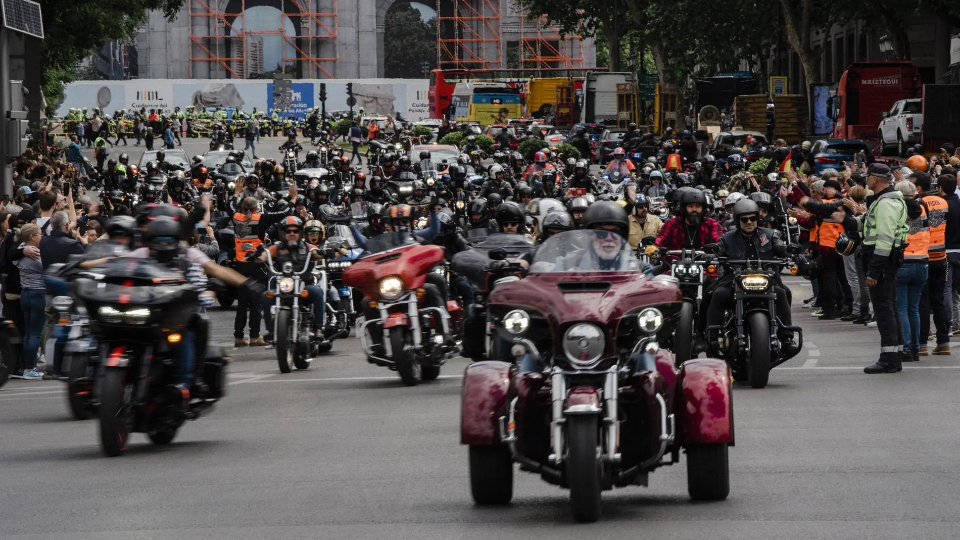 Más de 1.000 motos desfilan por las calles de Madrid este domingo