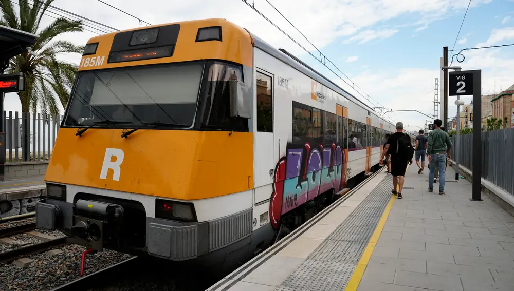 Rodalies tardará horas en normalizarse por la "gravedad" y "dispersión" de los daños