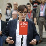 Salvador Illa vota en las elecciones autonómicas catalanas