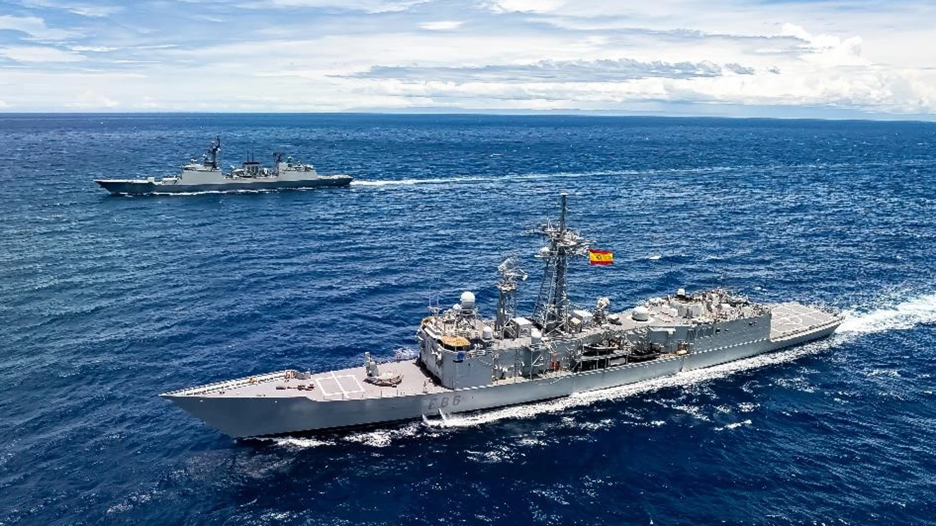 La fragata Canarias vuelve a casa tras dominar el Índico y el mar Rojo ...