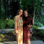 Los looks de Isabel Preysler y Tamara Falcó.
