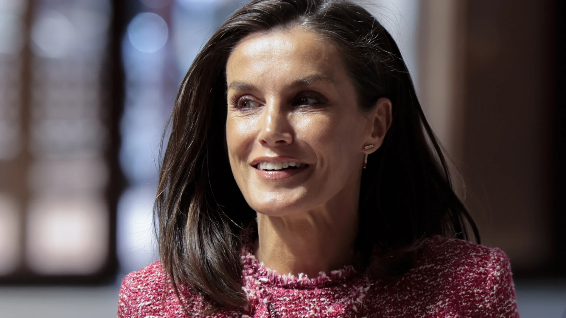El look de la Reina Letizia en Oviedo.