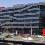 Economía/Empresas.- Vodafone España redujo un 98,5% sus pérdidas en su último año fiscal, hasta 5 millones de euros
